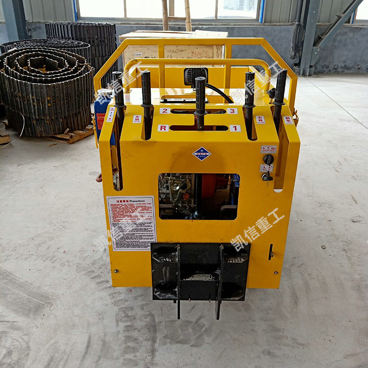 1吨小型履带运输车