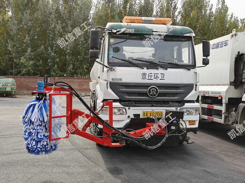 公路护栏清洗机